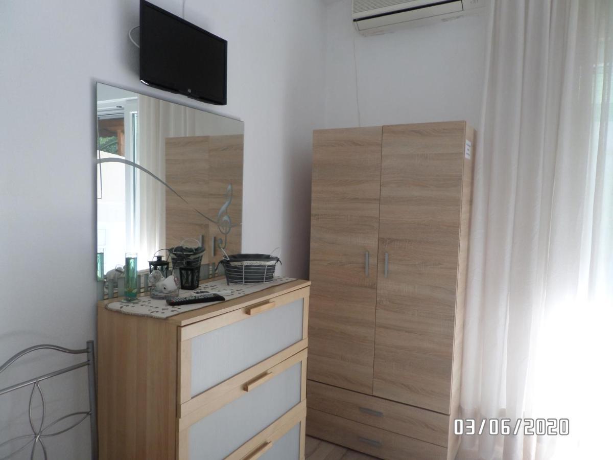 anais apartment Nea Peramos (Macedonia) Exterior foto